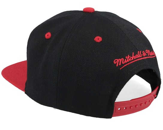 Mitchell & Ness Chicago Bulls Text Stack Black/Red Snapback